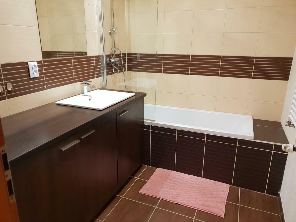 Apartament Szafir 锡隆纳葛拉 外观 照片