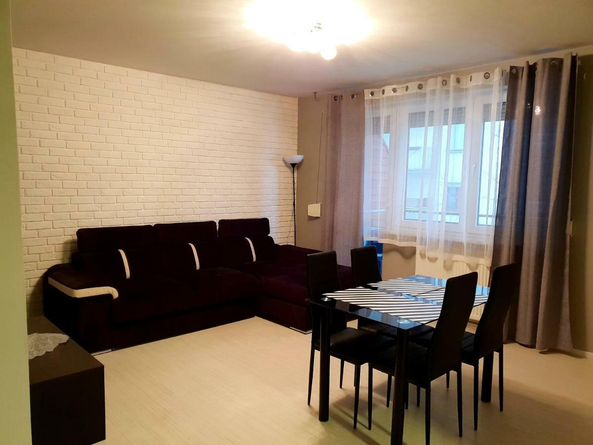 Apartament Szafir 锡隆纳葛拉 外观 照片